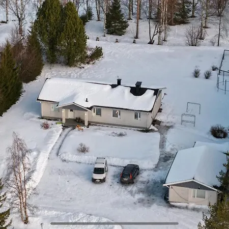Arctic Riverside House Homestay