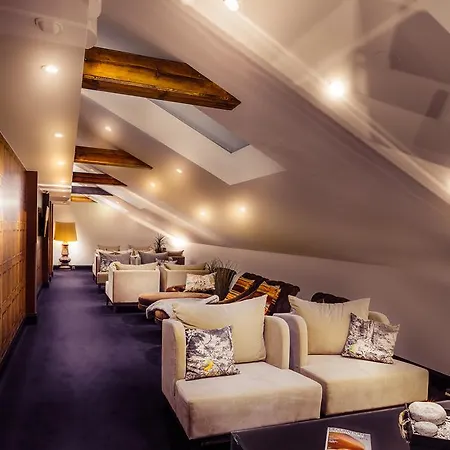 Arctic Light Hotel