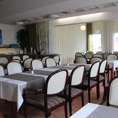 Hotel Aakenus