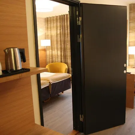 Hotel Aakenus