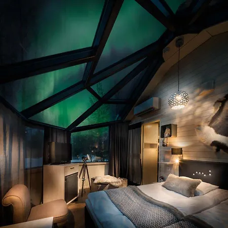 Santa's Igloos Arctic Circle 5*