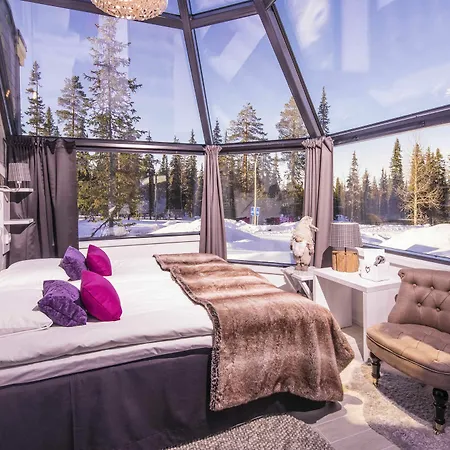 Santa's Igloos Arctic Circle 5*