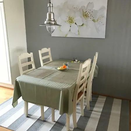 City Apartment *