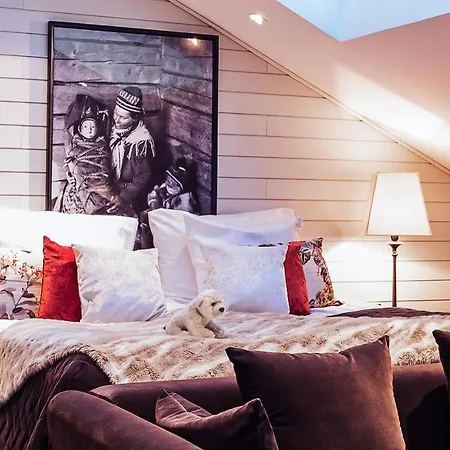 Arctic Light Hotel