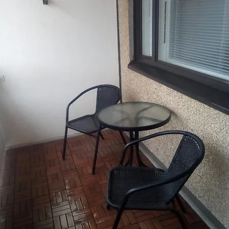 Luxurious Citycenter With Terrace View To The Mountain, Lake And Bridge. .